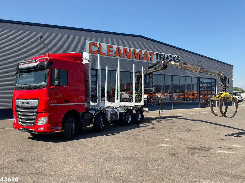DAF FAD XF 530 8x4 Holzkran - Auto s hydraulickou rukou: obrázok 1 DAF FAD XF 530 8x4 Holzkran - Auto s hydraulickou rukou: obrázok 1