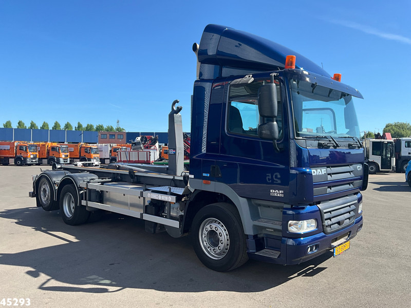DAF FAN 85 CF 410 VDL 21 Ton haakarmsysteem - Hákový nosič kontajnerov: obrázok 5 DAF FAN 85 CF 410 VDL 21 Ton haakarmsysteem - Hákový nosič kontajnerov: obrázok 5
