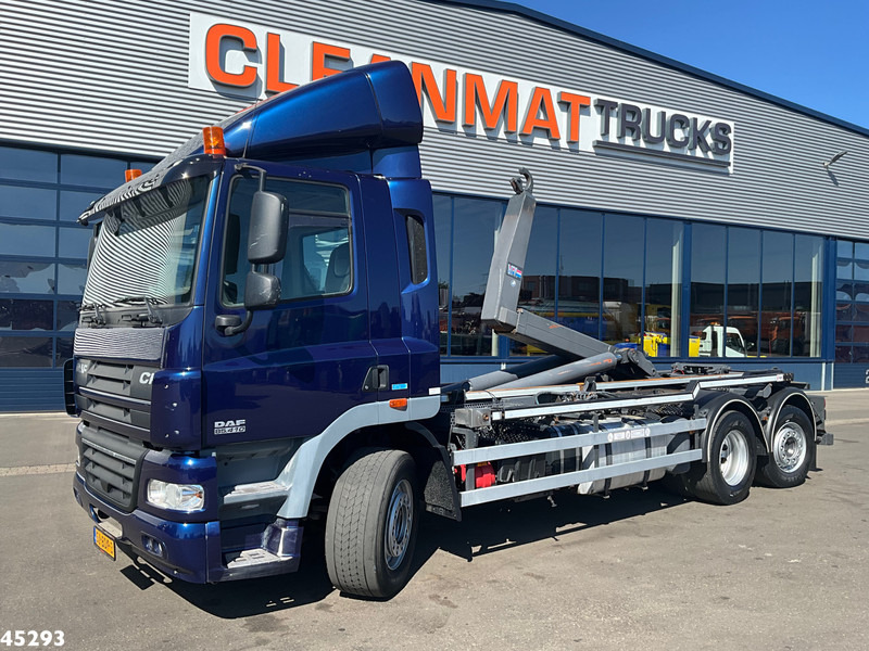 DAF FAN 85 CF 410 VDL 21 Ton haakarmsysteem - Hákový nosič kontajnerov: obrázok 1 DAF FAN 85 CF 410 VDL 21 Ton haakarmsysteem - Hákový nosič kontajnerov: obrázok 1
