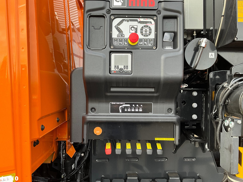 Auto na odvoz odpadu DAF FAN XD 340 Euro 6 Hiab 23 Tonmeter laadkraan: obrázok 8 Auto na odvoz odpadu DAF FAN XD 340 Euro 6 Hiab 23 Tonmeter laadkraan: obrázok 8