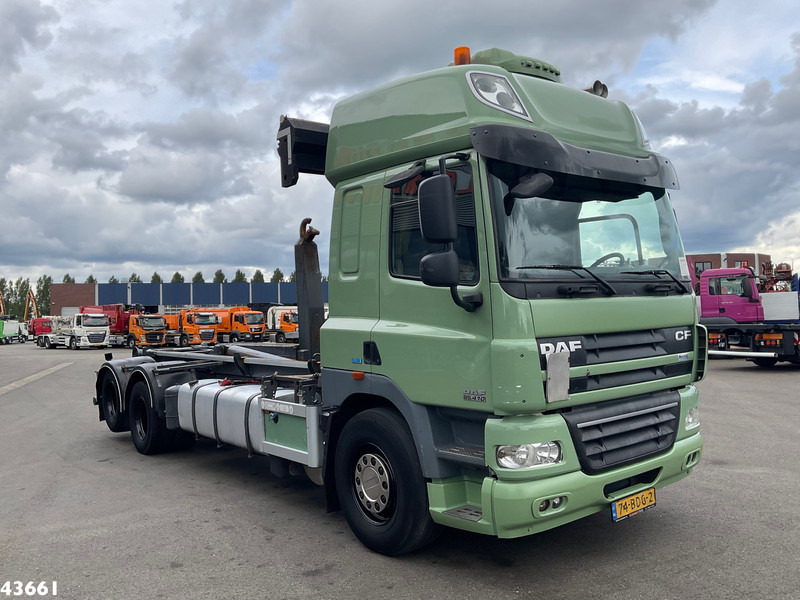 DAF FAS 85 CF 410 VDL 21 Ton haakarmsysteem - Hákový nosič kontajnerov: obrázok 3 DAF FAS 85 CF 410 VDL 21 Ton haakarmsysteem - Hákový nosič kontajnerov: obrázok 3