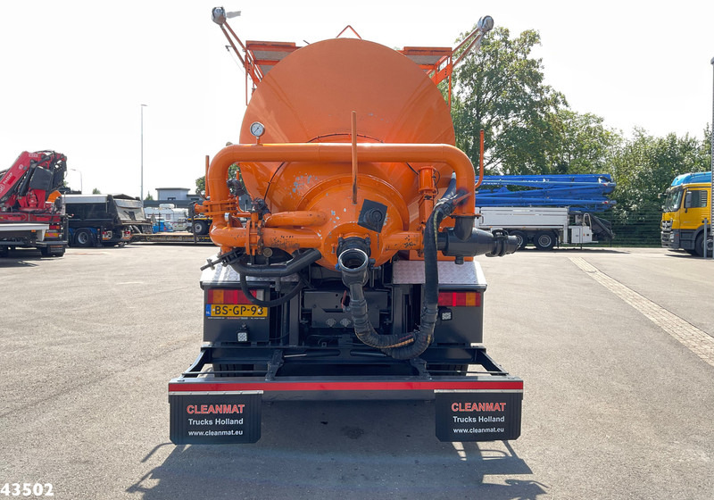 DAF FAX 85 CF 340 Droge stoffen blaas installatie Just 21.613 km! - Fekálne vozidlo: obrázok 4 DAF FAX 85 CF 340 Droge stoffen blaas installatie Just 21.613 km! - Fekálne vozidlo: obrázok 4