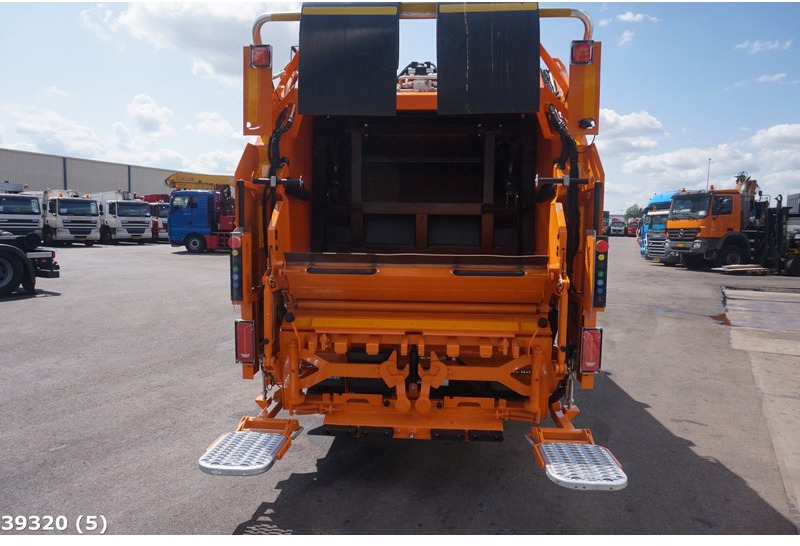 FUSO Canter 9C18 Geesink 7m³ - Auto na odvoz odpadu: obrázok 3 FUSO Canter 9C18 Geesink 7m³ - Auto na odvoz odpadu: obrázok 3