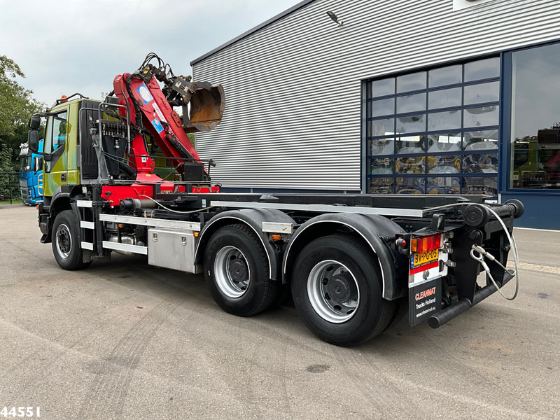 Iveco AD260T41 6x4 HMF 16 Tonmeter Z-kraan - Nákladne vozidlo - káblový systém, Auto s hydraulickou rukou: obrázok 4 Iveco AD260T41 6x4 HMF 16 Tonmeter Z-kraan - Nákladne vozidlo - káblový systém, Auto s hydraulickou rukou: obrázok 4