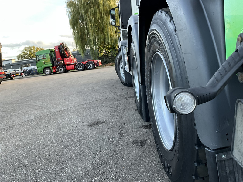 MAN TGA 41.440 8x4 Full Steel AJK 26 Ton haakarmsysteem + Laadplateau met Hiab 28 Tonmeter laadkraan - Hákový nosič kontajnerov: obrázok 4 MAN TGA 41.440 8x4 Full Steel AJK 26 Ton haakarmsysteem + Laadplateau met Hiab 28 Tonmeter laadkraan - Hákový nosič kontajnerov: obrázok 4