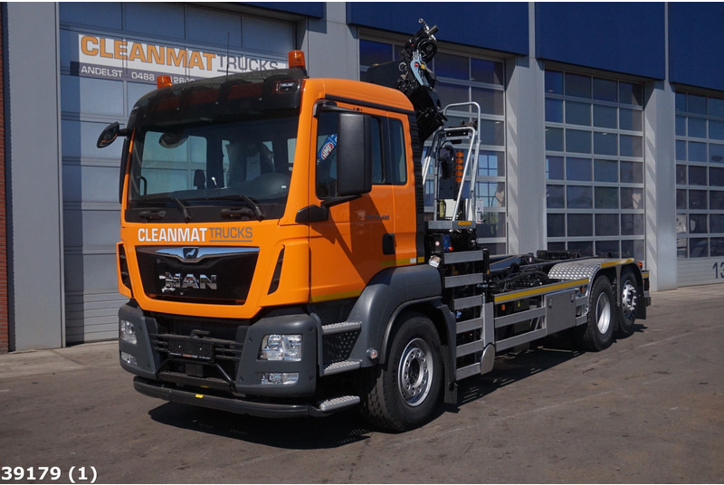 MAN TGS 26.420 HMF 21 Tonmeter laadkraan Just 170.296 km! - Hákový nosič kontajnerov, Auto s hydraulickou rukou: obrázok 2 MAN TGS 26.420 HMF 21 Tonmeter laadkraan Just 170.296 km! - Hákový nosič kontajnerov, Auto s hydraulickou rukou: obrázok 2