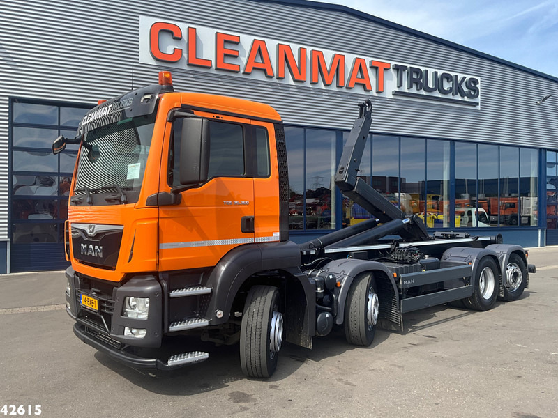 MAN TGS 35.360 8x2 Euro 6 VDL 30 Ton haakarmsysteem - Hákový nosič kontajnerov: obrázok 1 MAN TGS 35.360 8x2 Euro 6 VDL 30 Ton haakarmsysteem - Hákový nosič kontajnerov: obrázok 1