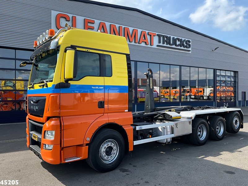MAN TGX 35.440 Euro 6 8x4 26 Ton haakarmsysteem - Hákový nosič kontajnerov: obrázok 2 MAN TGX 35.440 Euro 6 8x4 26 Ton haakarmsysteem - Hákový nosič kontajnerov: obrázok 2