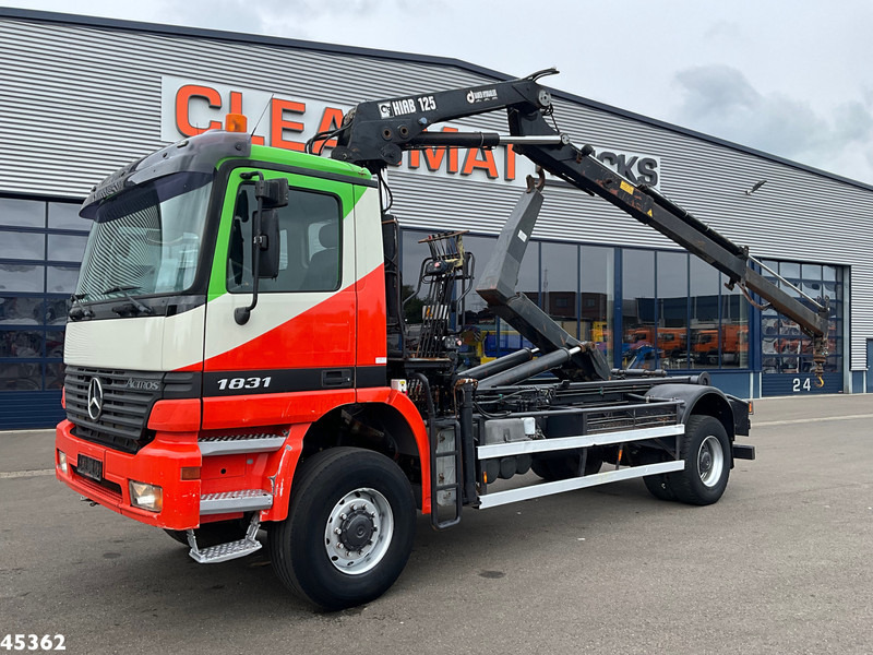 Mercedes-Benz Actros 1931 AK 4x4 Hiab 12 Tonmeter laadkraan - Hákový nosič kontajnerov, Auto s hydraulickou rukou: obrázok 1 Mercedes-Benz Actros 1931 AK 4x4 Hiab 12 Tonmeter laadkraan - Hákový nosič kontajnerov, Auto s hydraulickou rukou: obrázok 1