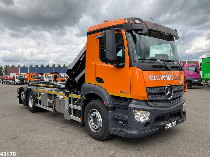 Mercedes-Benz Actros 2643 Euro 6 HMF 23 Tonmeter laadkraan - Hákový nosič kontajnerov, Auto s hydraulickou rukou: obrázok 4 Mercedes-Benz Actros 2643 Euro 6 HMF 23 Tonmeter laadkraan - Hákový nosič kontajnerov, Auto s hydraulickou rukou: obrázok 4