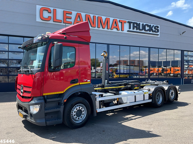 Mercedes-Benz Antos 2543 Euro 6 Multilift 26 Ton haakarmsysteem - Hákový nosič kontajnerov: obrázok 2 Mercedes-Benz Antos 2543 Euro 6 Multilift 26 Ton haakarmsysteem - Hákový nosič kontajnerov: obrázok 2