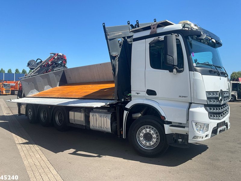 Mercedes-Benz Arocs 3251 8x4 Euro 6 Retarder Palfinger 34 Tonmeter laadkraan + Fly-Jib 2 zijdige kipper Just 146.766 km! - Sklápač, Auto s hydraulickou rukou: obrázok 5 Mercedes-Benz Arocs 3251 8x4 Euro 6 Retarder Palfinger 34 Tonmeter laadkraan + Fly-Jib 2 zijdige kipper Just 146.766 km! - Sklápač, Auto s hydraulickou rukou: obrázok 5