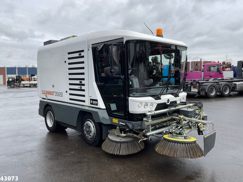 Ravo 540 STH Euro 6 with 3-rd brush - Zametacie vozidlo: obrázok 4 Ravo 540 STH Euro 6 with 3-rd brush - Zametacie vozidlo: obrázok 4