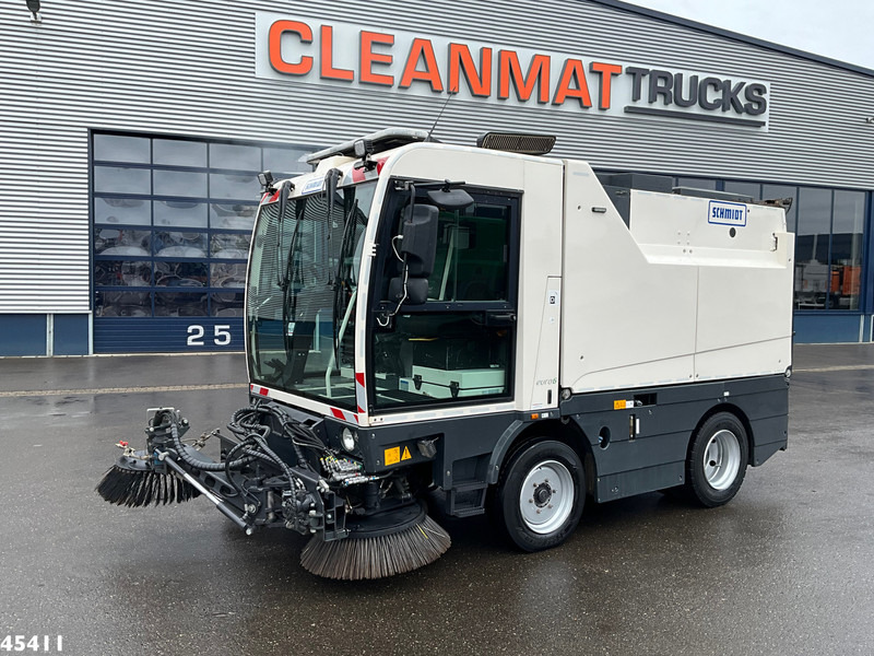 Schmidt Cleango 500 Compact Euro 6 with 3-rd brush - Zametacie vozidlo: obrázok 2 Schmidt Cleango 500 Compact Euro 6 with 3-rd brush - Zametacie vozidlo: obrázok 2