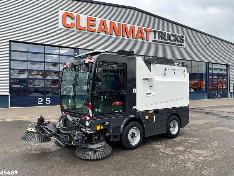 Schmidt Cleango Compact 500 Euro 6 with 3-rd brush Just 4.260 km! - Zametacie vozidlo: obrázok 3 Schmidt Cleango Compact 500 Euro 6 with 3-rd brush Just 4.260 km! - Zametacie vozidlo: obrázok 3
