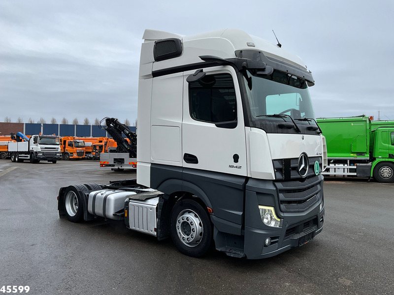 Mercedes-Benz Actros 1842 Mega GigaSpace MirrorCam - Ťahač: obrázok 3 Mercedes-Benz Actros 1842 Mega GigaSpace MirrorCam - Ťahač: obrázok 3