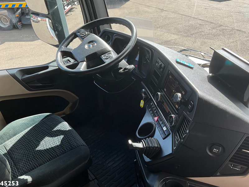 Ťahač Mercedes-Benz Arocs 3253 8x4 Hiab 105 Tonmeter laadkraan: obrázok 19