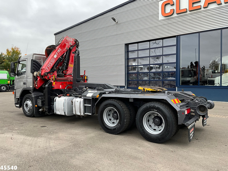 Volvo FM 340 6x4 Fassi 19 Tonmeter laadkraan - Ťahač: obrázok 2 Volvo FM 340 6x4 Fassi 19 Tonmeter laadkraan - Ťahač: obrázok 2