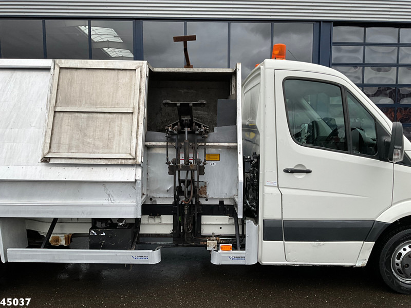 Volkswagen Crafter 2.5 TDI Terberg zijlader Just 115.247 Km! - Auto na odvoz odpadu: obrázok 5 Volkswagen Crafter 2.5 TDI Terberg zijlader Just 115.247 Km! - Auto na odvoz odpadu: obrázok 5
