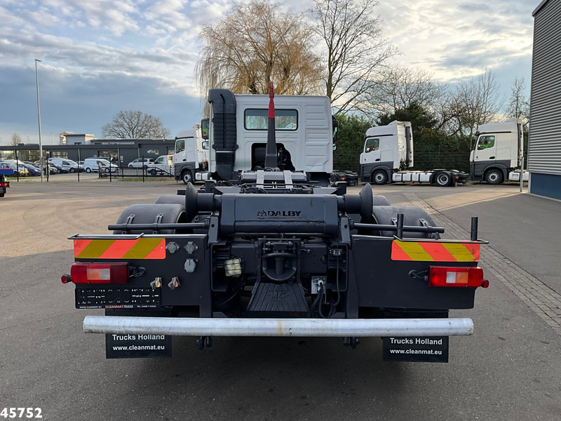 Volvo FM 410 6x2 haakarmsysteem - Hákový nosič kontajnerov: obrázok 3 Volvo FM 410 6x2 haakarmsysteem - Hákový nosič kontajnerov: obrázok 3