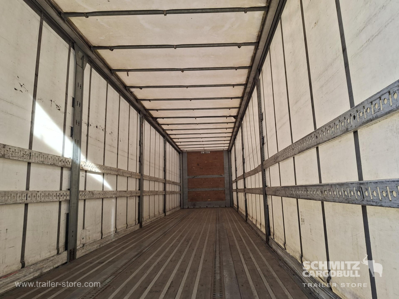 FRUEHAUF Curtainsider Standard Taillift - Plachtový náves: obrázok 4 FRUEHAUF Curtainsider Standard Taillift - Plachtový náves: obrázok 4