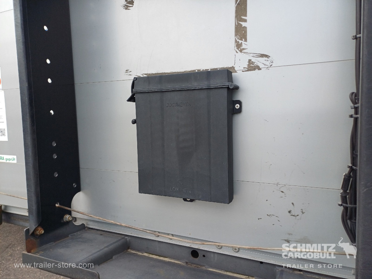KOEGEL Auflieger Curtainsider Standard - Plachtový náves: obrázok 2 KOEGEL Auflieger Curtainsider Standard - Plachtový náves: obrázok 2