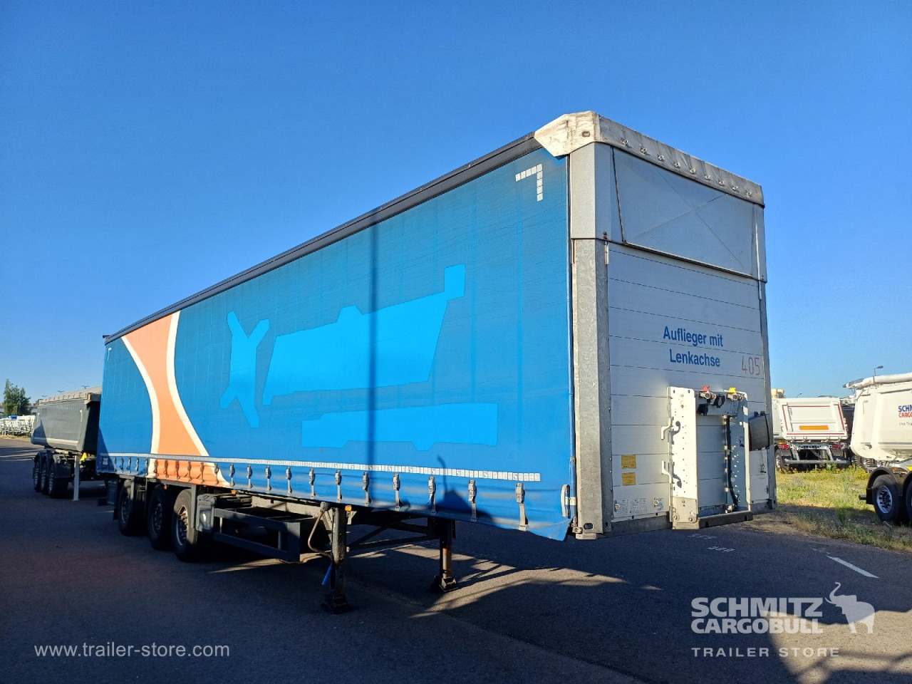 SCHMITZ Auflieger Curtainsider Standard Forklift holder - Plachtový náves: obrázok 1 SCHMITZ Auflieger Curtainsider Standard Forklift holder - Plachtový náves: obrázok 1