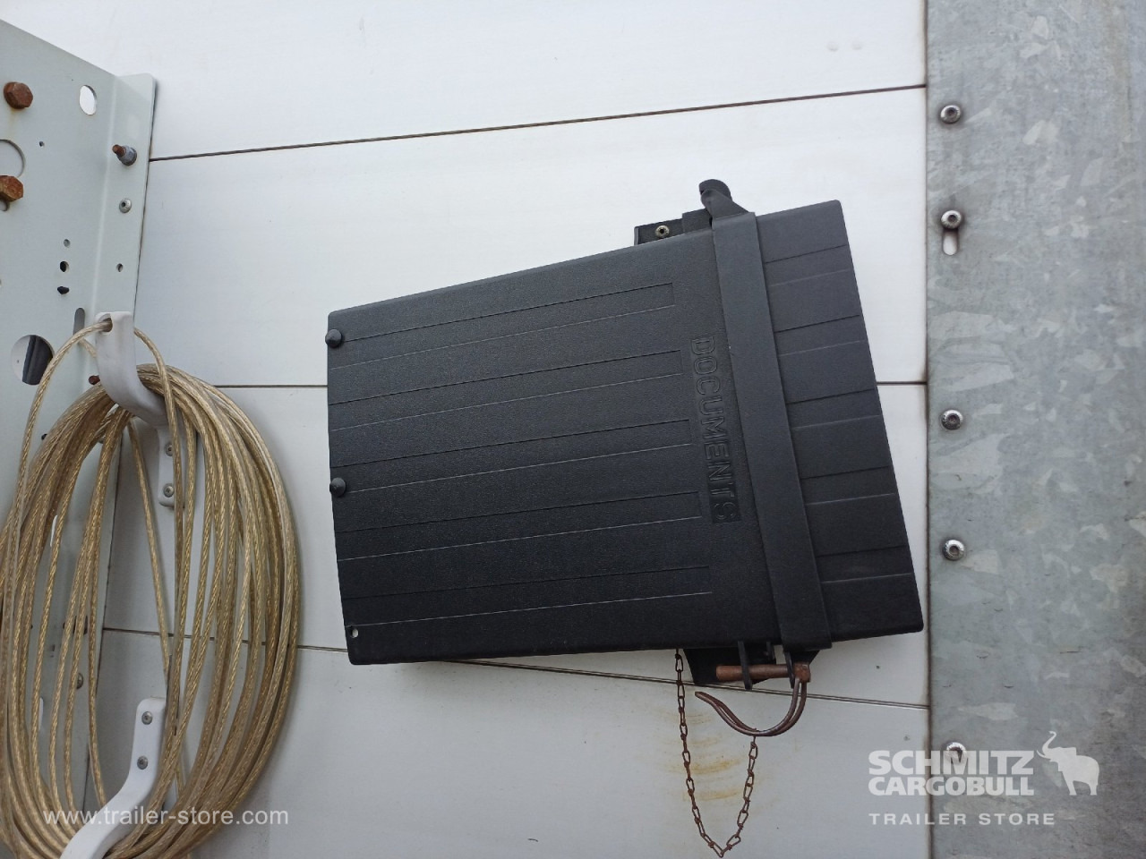 SCHMITZ Auflieger Curtainsider Standard Forklift holder - Plachtový náves: obrázok 3 SCHMITZ Auflieger Curtainsider Standard Forklift holder - Plachtový náves: obrázok 3