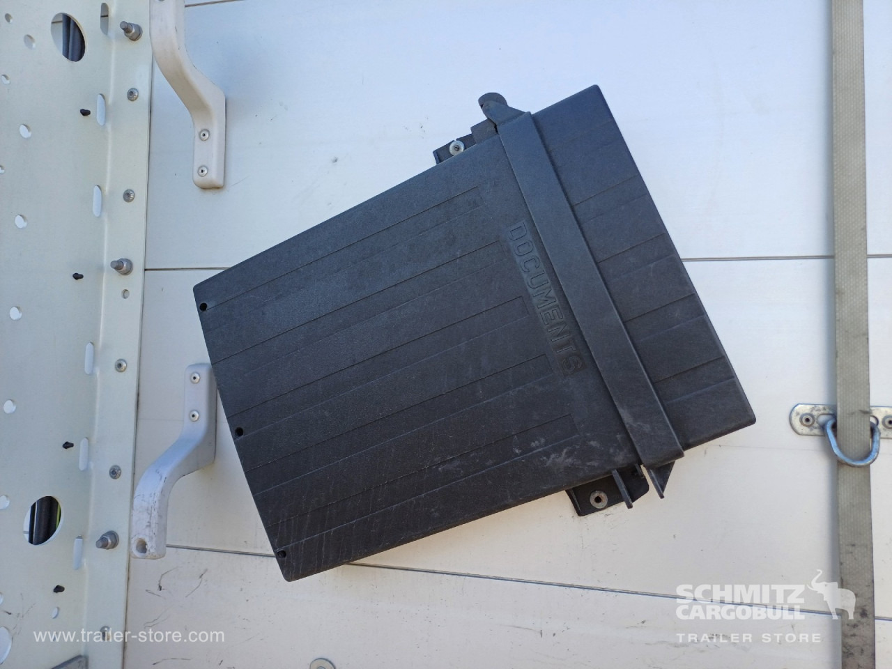 SCHMITZ Auflieger Curtainsider Standard - Plachtový náves: obrázok 3 SCHMITZ Auflieger Curtainsider Standard - Plachtový náves: obrázok 3