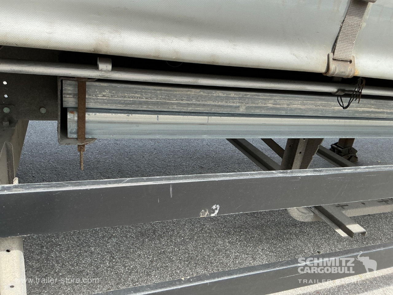 SCHMITZ Curtainsider Standard Taillift - Plachtový náves: obrázok 5 SCHMITZ Curtainsider Standard Taillift - Plachtový náves: obrázok 5