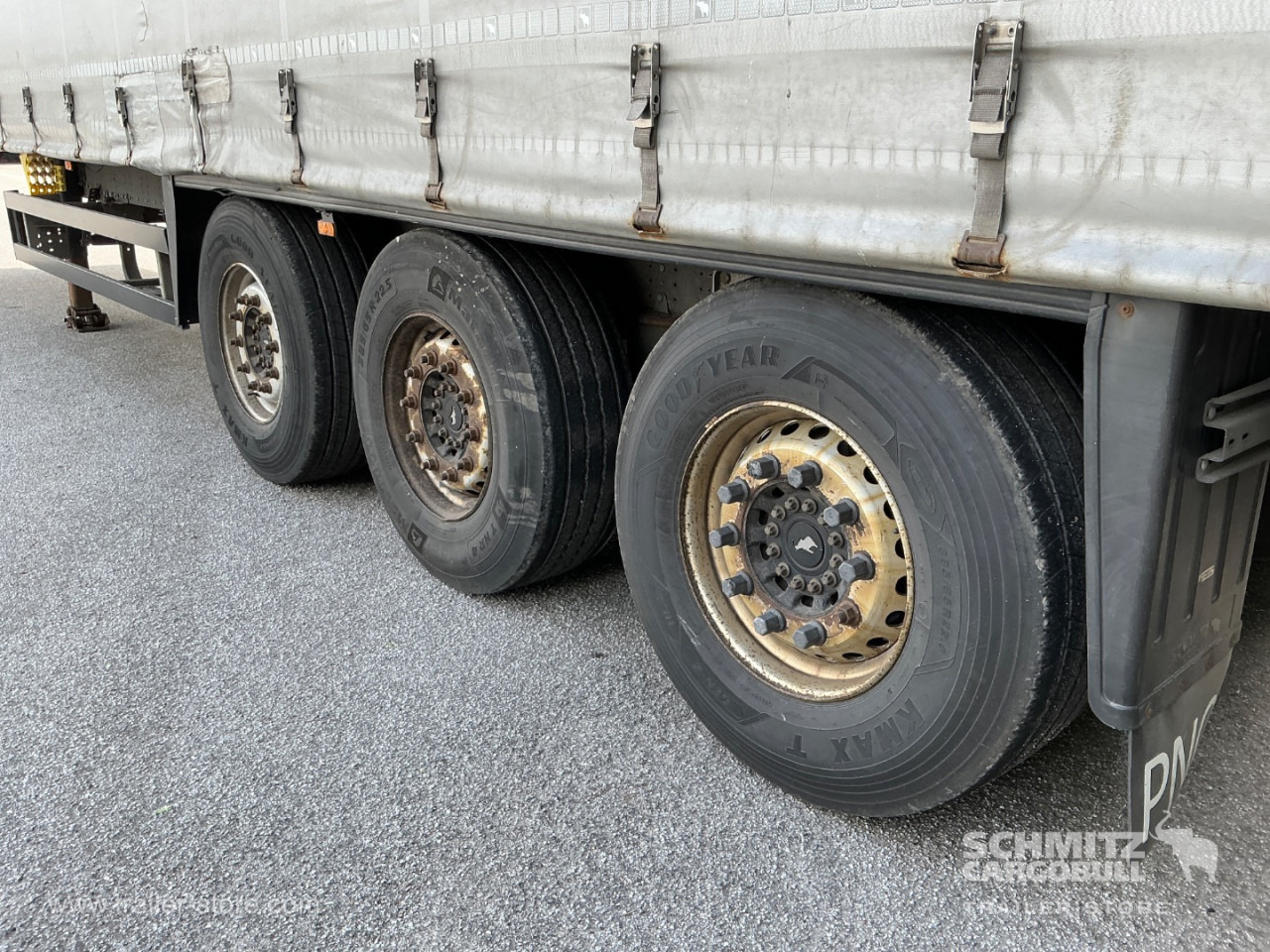 SCHMITZ Curtainsider Standard Taillift - Plachtový náves: obrázok 3 SCHMITZ Curtainsider Standard Taillift - Plachtový náves: obrázok 3