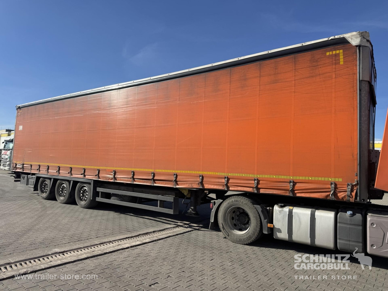 SCHMITZ Curtainsider Mega - Plachtový náves: obrázok 1 SCHMITZ Curtainsider Mega - Plachtový náves: obrázok 1