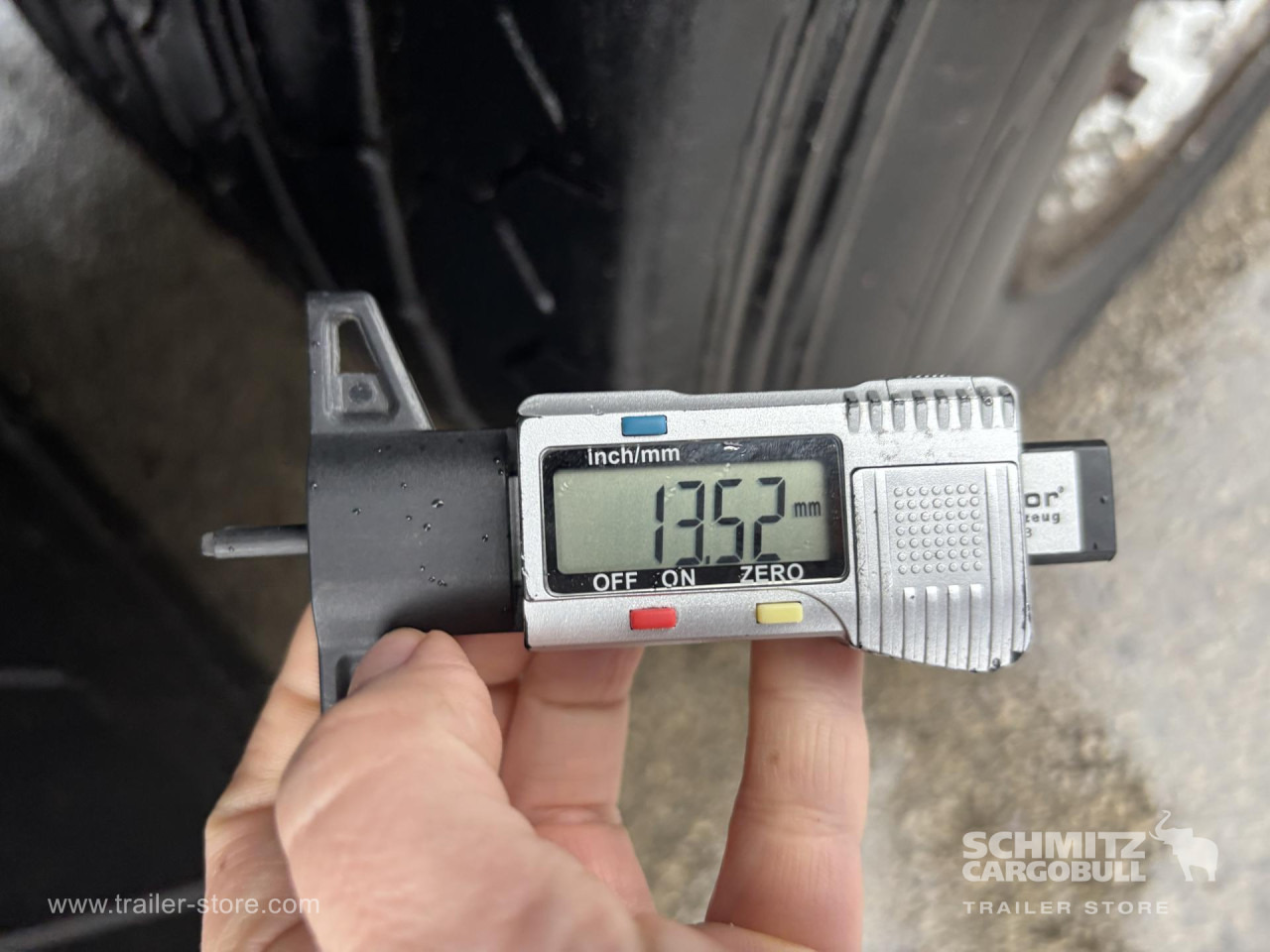 SCHMITZ Curtainsider Mega - Plachtový náves: obrázok 3 SCHMITZ Curtainsider Mega - Plachtový náves: obrázok 3