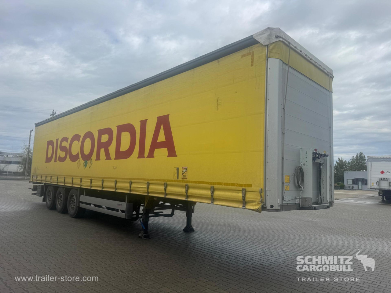 SCHMITZ Curtainsider Standard - Plachtový náves: obrázok 1 SCHMITZ Curtainsider Standard - Plachtový náves: obrázok 1