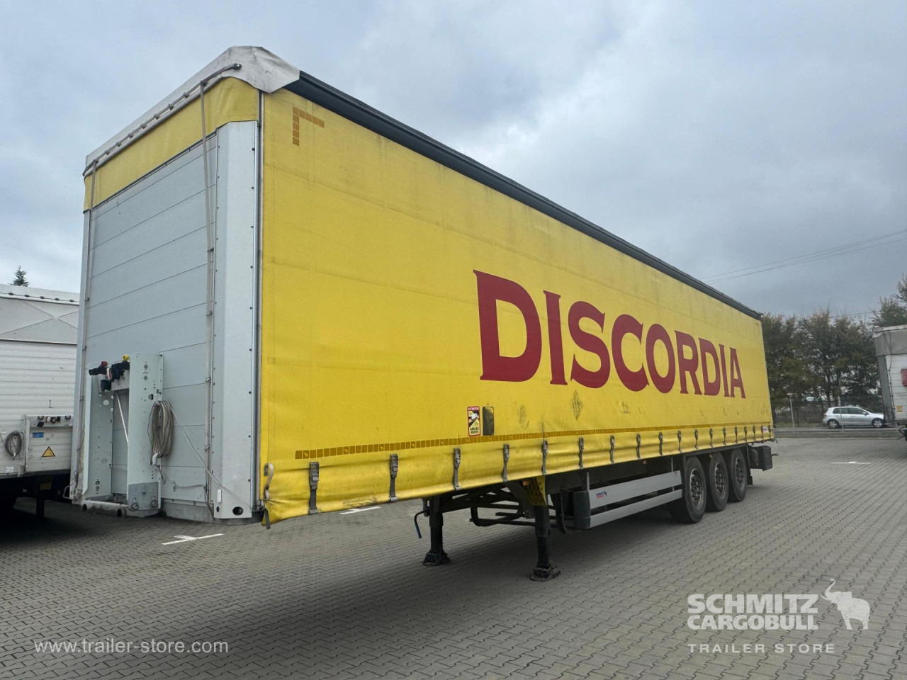 SCHMITZ Curtainsider Standard - Plachtový náves: obrázok 1 SCHMITZ Curtainsider Standard - Plachtový náves: obrázok 1