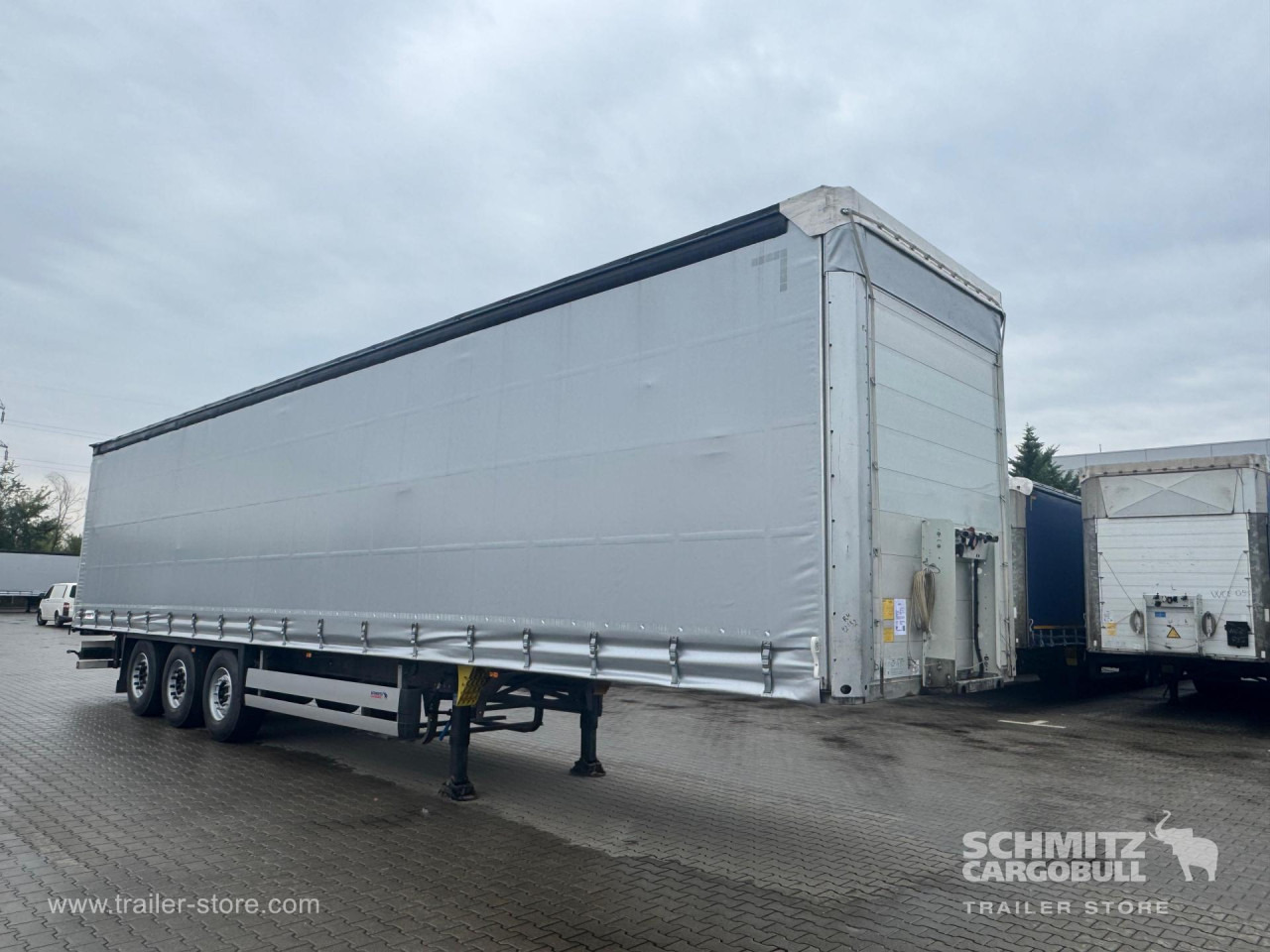 SCHMITZ Curtainsider Standard - Plachtový náves: obrázok 1 SCHMITZ Curtainsider Standard - Plachtový náves: obrázok 1