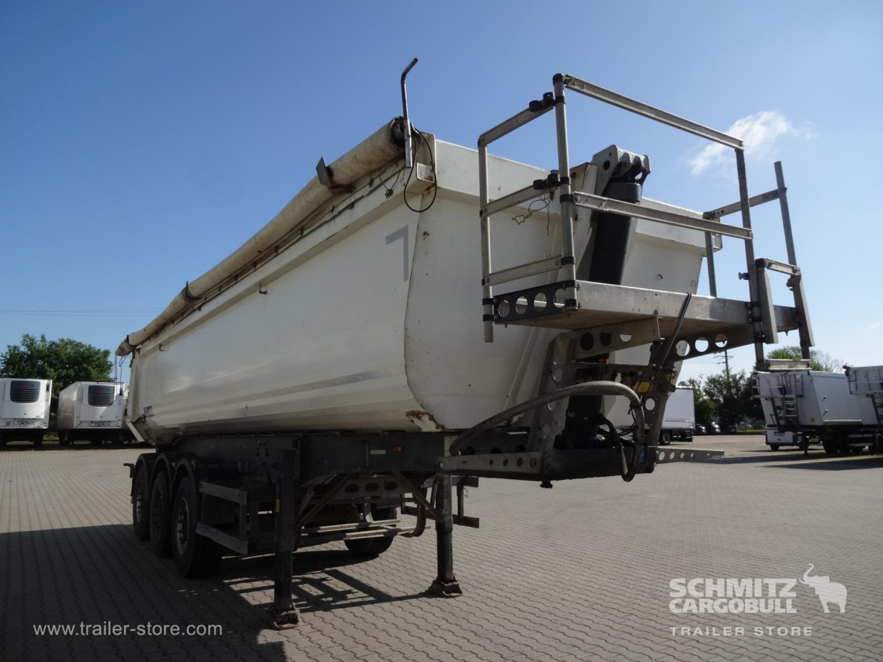 SCHMITZ Tipper Steel half pipe body 28m³ - Náves sklápěcí: obrázok 3 SCHMITZ Tipper Steel half pipe body 28m³ - Náves sklápěcí: obrázok 3