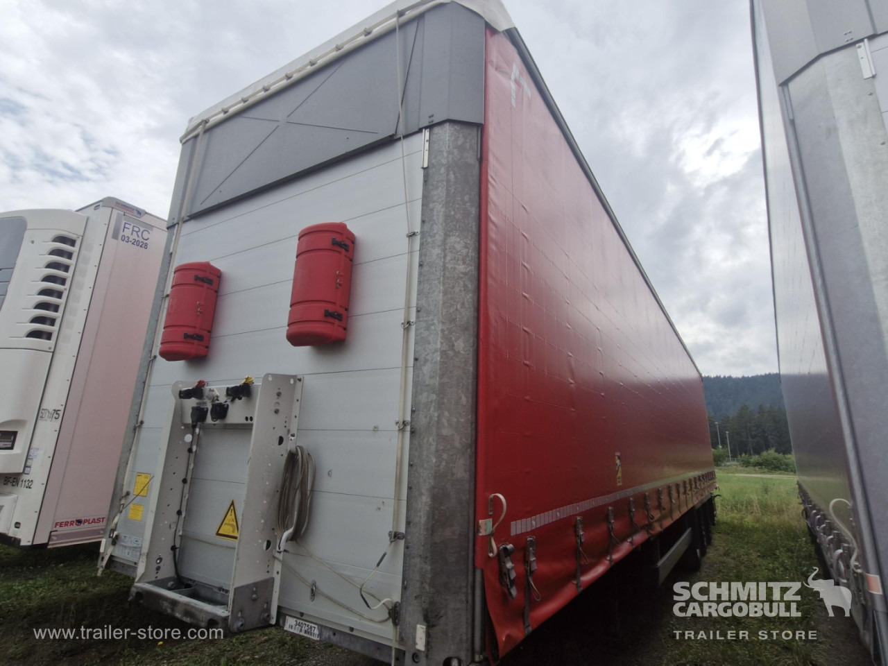 SCHMITZ Curtainsider Varios - Plachtový náves: obrázok 2 SCHMITZ Curtainsider Varios - Plachtový náves: obrázok 2