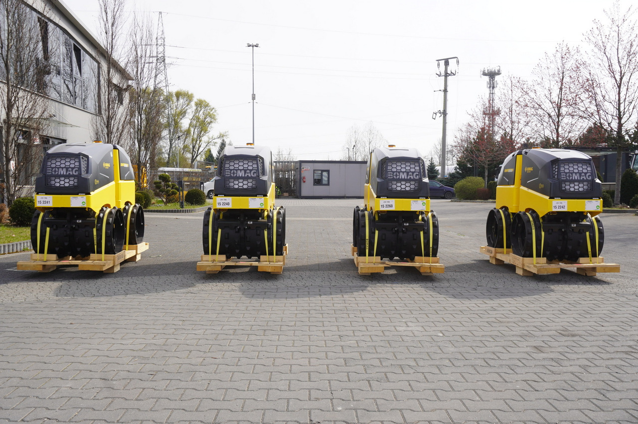BOMAG BMP 8500 brand-new trench roller / Remote Control / 4 units - Cestný valec: obrázok 2 BOMAG BMP 8500 brand-new trench roller / Remote Control / 4 units - Cestný valec: obrázok 2
