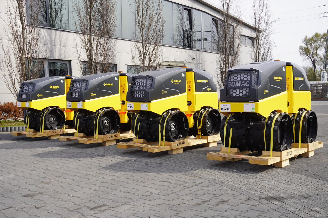 BOMAG BMP 8500 brand-new trench roller / Remote Control / 4 units - Cestný valec: obrázok 1 BOMAG BMP 8500 brand-new trench roller / Remote Control / 4 units - Cestný valec: obrázok 1
