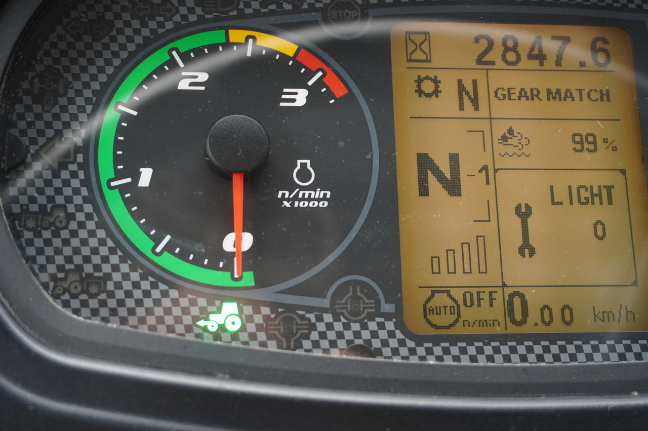 Traktor CASE IH Luxxum 100 Agricultural tractor / 2800 MTH: obrázok 20 Traktor CASE IH Luxxum 100 Agricultural tractor / 2800 MTH: obrázok 20