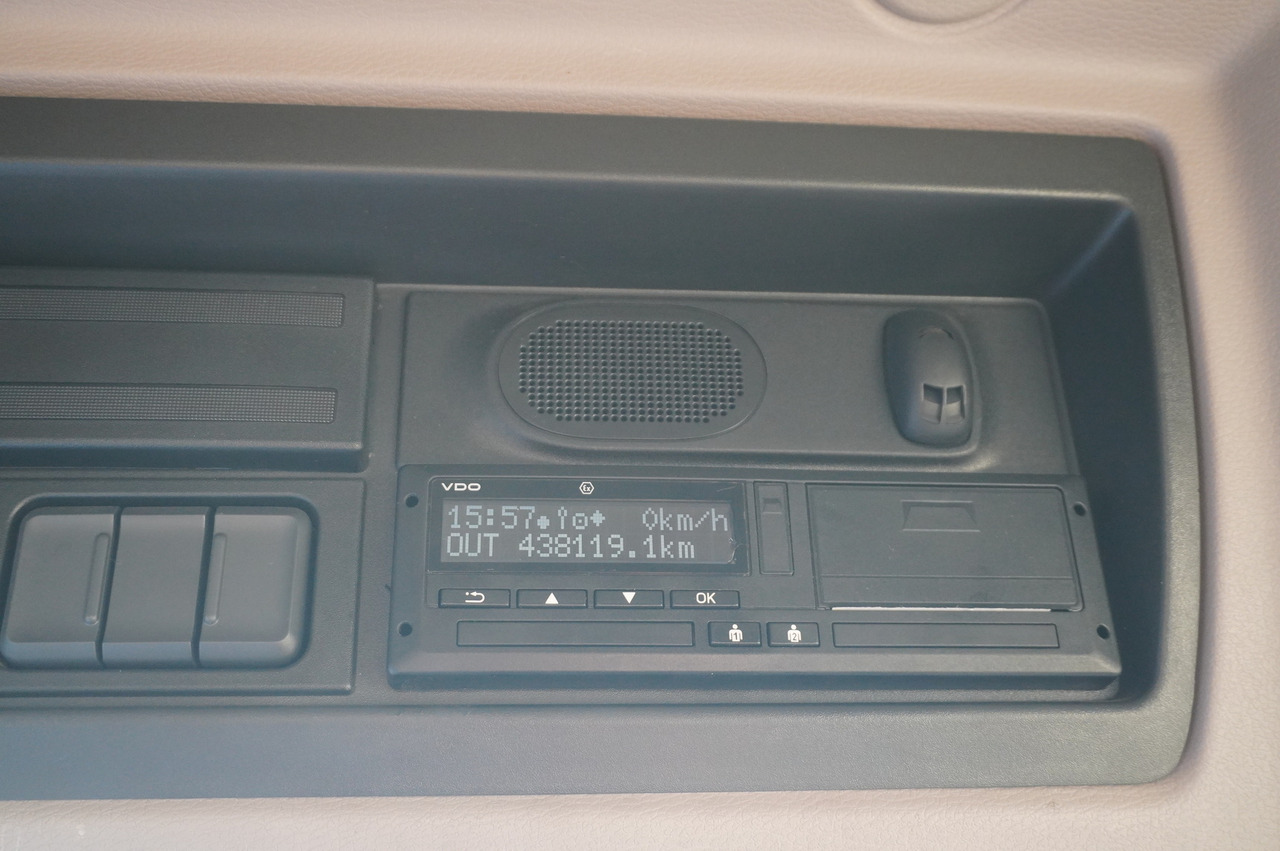 Chladirenské nákladné vozidlo DAF LF 290 E6 4×2 / Lamberet refrigerated box 22 pallets / Multitemperature / Carrier Supra 1150 MT: obrázok 15