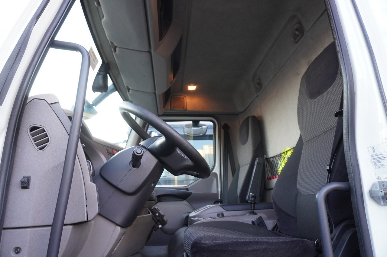 Chladirenské nákladné vozidlo DAF LF 290 E6 4×2 / Lamberet refrigerated box 22 pallets / Multitemperature / Carrier Supra 1150 MT: obrázok 12