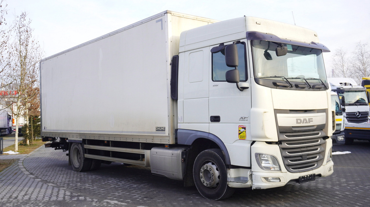 DAF XF 410 EURO 6 /410 HP / 20 EPAL / Dhollandia lift 1500 kg - Skříňový nákladní auto: obrázok 1 DAF XF 410 EURO 6 /410 HP / 20 EPAL / Dhollandia lift 1500 kg - Skříňový nákladní auto: obrázok 1
