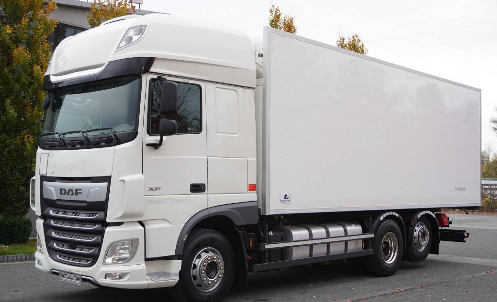 DAF XF 450 6×2 E6 / Refrigerator Lacapitaine / ATP/FRC to 2027 / 18 pallets - Chladirenské nákladné vozidlo: obrázok 1 DAF XF 450 6×2 E6 / Refrigerator Lacapitaine / ATP/FRC to 2027 / 18 pallets - Chladirenské nákladné vozidlo: obrázok 1