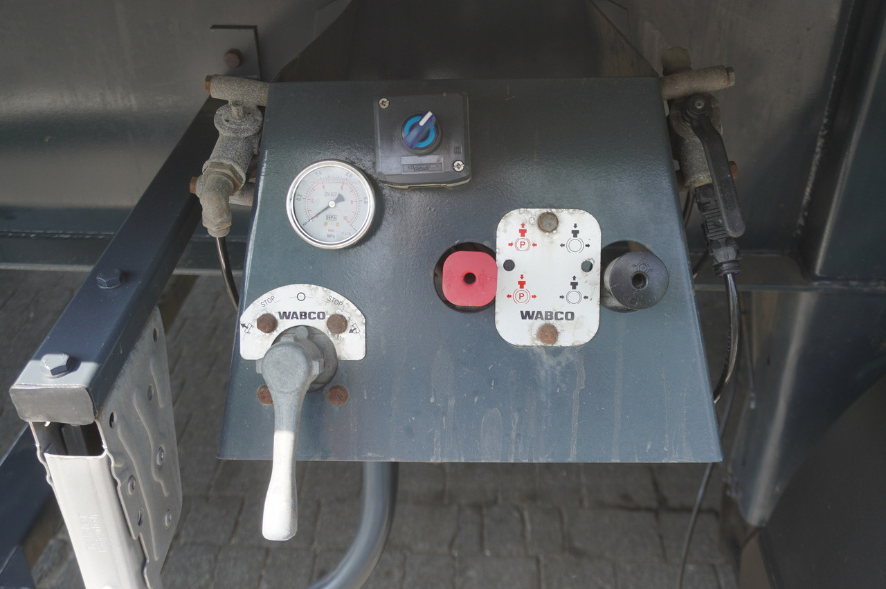 Náves sklápěcí GRAS GS tipper / 52 m3 semi-trailer! / 2023 / 3 units: obrázok 15 Náves sklápěcí GRAS GS tipper / 52 m3 semi-trailer! / 2023 / 3 units: obrázok 15