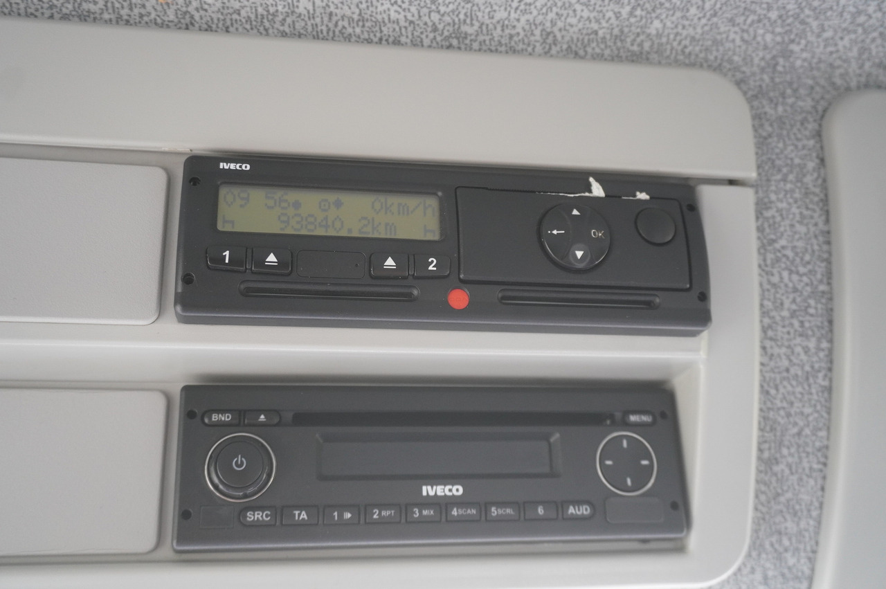 IVECO Eurocargo 150 E25 / 90 tho. km !!! / Tow truck - Nákladné vozidlo na prepravu automobilov: obrázok 3 IVECO Eurocargo 150 E25 / 90 tho. km !!! / Tow truck - Nákladné vozidlo na prepravu automobilov: obrázok 3