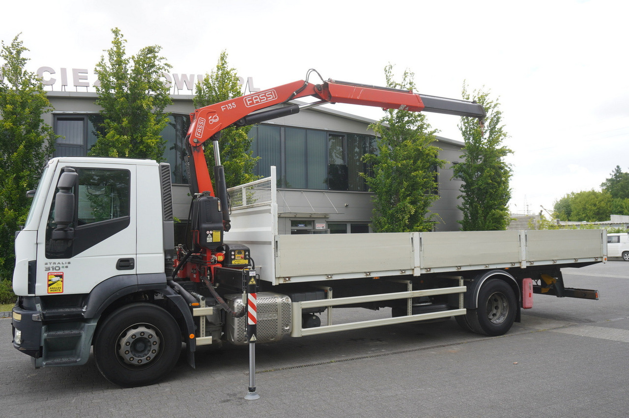 IVECO STRALIS 19.310 E6 / Flatbed 19 EPAL / FASSI F135 / 225 MTH! / 5.7 T - Valníkový/ Plošinový nákladný automobil, Auto s hydraulickou rukou: obrázok 4 IVECO STRALIS 19.310 E6 / Flatbed 19 EPAL / FASSI F135 / 225 MTH! / 5.7 T - Valníkový/ Plošinový nákladný automobil, Auto s hydraulickou rukou: obrázok 4