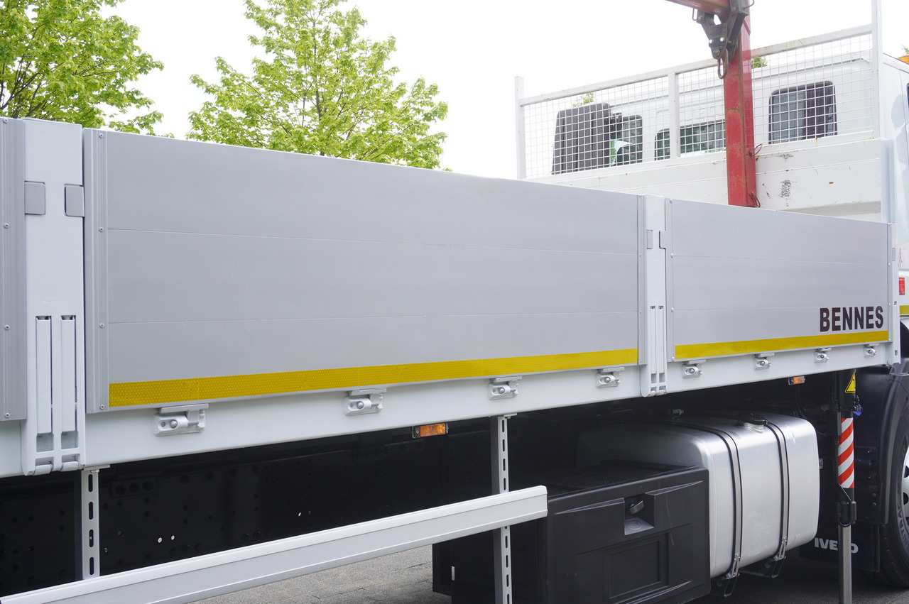 Valníkový/ Plošinový nákladný automobil, Auto s hydraulickou rukou Iveco Stralis 310 / 34 tho km !!! / FASSI 4 Tons 400 MTH! / Flatbed: obrázok 16