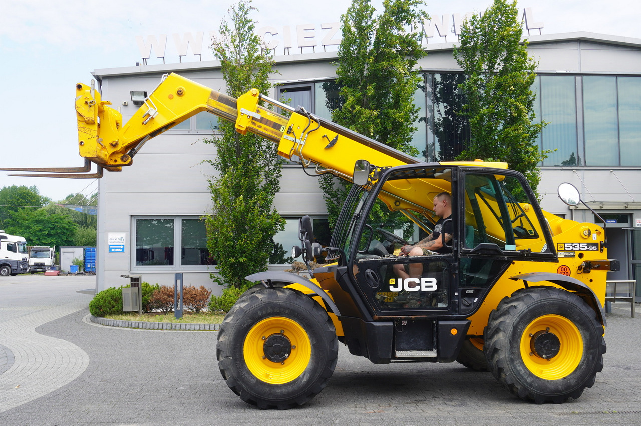 JCB 535-95 / 3.5 T / range 9.5 m / joystick / 2021 - Teleskopický kolesový nakladač: obrázok 2 JCB 535-95 / 3.5 T / range 9.5 m / joystick / 2021 - Teleskopický kolesový nakladač: obrázok 2